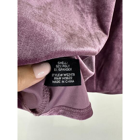 Walter Baker Purple Velvet Cold Shoulder Tie Top Size Small NWT - Picture 5 of 5